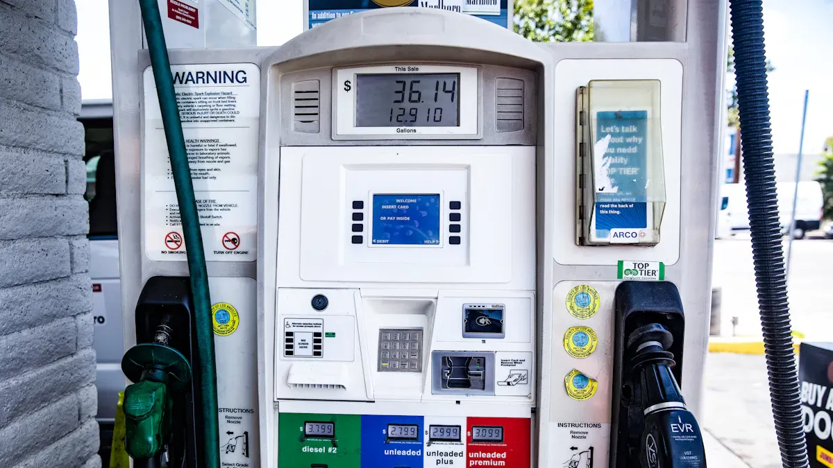 What is the difference between gasoline and diesel explained simply